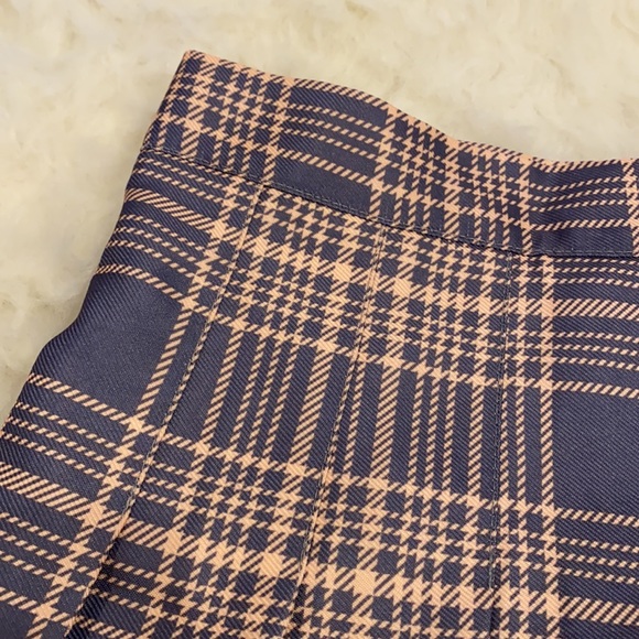 Mini skirt - Picture 2 of 6